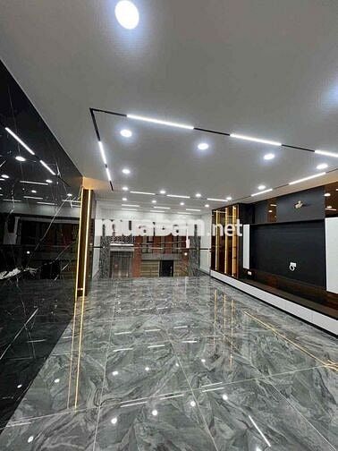 Siêu phẩm phân lô!Hàng xóm Timescity 7 tầng thang máy , mặt tiền rộng
