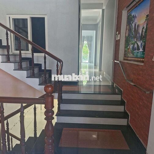 🛑 CHO THUÊ NHÀ 3 TẦNG ĐƯỜNG: NGUYỄN CHÁNH - 3PN