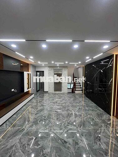 Siêu phẩm phân lô!Hàng xóm Timescity 7 tầng thang máy , mặt tiền rộng