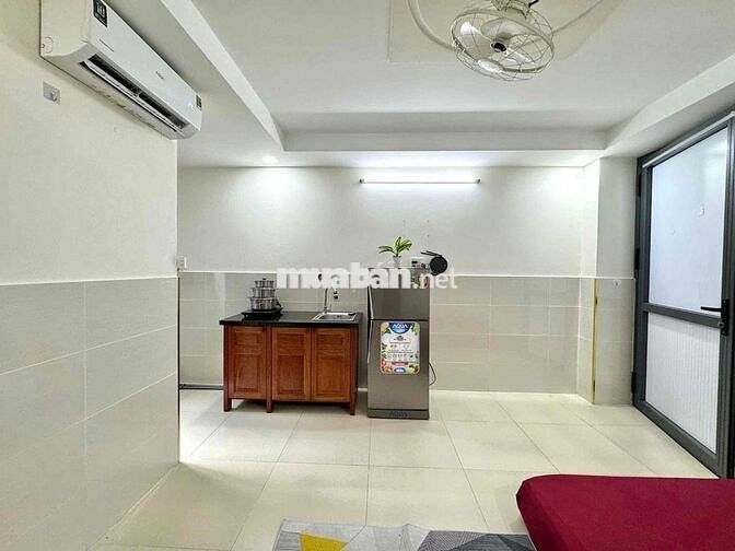 Căn Hộ Y Hình Full Nội Thất Ngay Bờ Kè Hoàng Sa- Trường Sa Quận 3