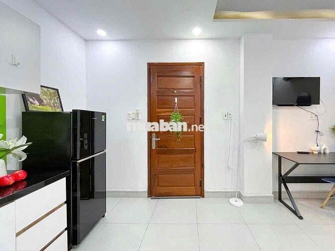 QUẬN 10 -CHỦ- STUDIO FULL NT, THANG MÁY- ĐI BỘ BÁCH KHOA, GẦN HUFLIT