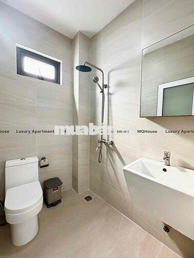 Căn Hộ Hầm Xe Thang Máy Thiết Kế Luxury Ngay Đại Học Kinh Tế UEH Q10