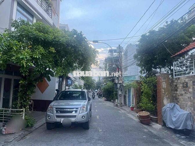 BÁN NHÀ 3 TẦNG, CĂN GÓC MT ĐƯỜNG ĐỊNH CƯ, P. NHA TRANG. CHỈ 6,5 TỶ.