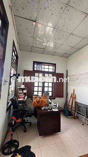 BÁN NHÀ 3 TẦNG, CĂN GÓC MT ĐƯỜNG ĐỊNH CƯ, P. NHA TRANG. CHỈ 6,5 TỶ.