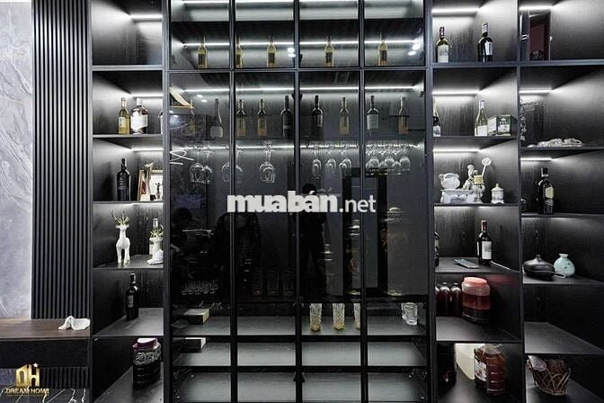 Tân mai - 45m ,nội thất cao cấp , view hồ , vài bước ra phố