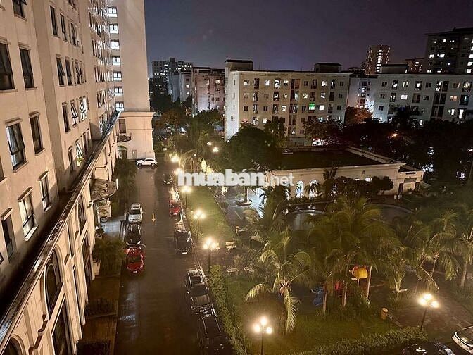 Bán căn hộ Eco City Việt Hưng 64m² – 2 ngủ, lô góc, view bể bơi
