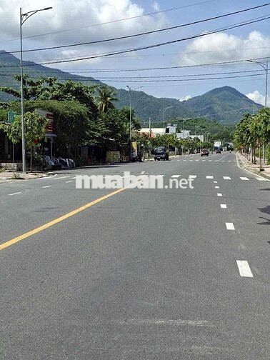 -- Bán đất  mặt tiền Phong Châu sát khu TĐC ĐẤT LÀNH ~ 33tr/m2