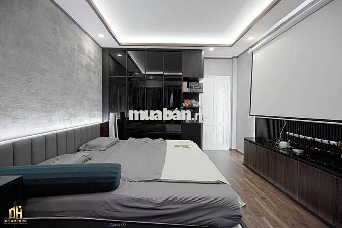 Tân mai - 45m ,nội thất cao cấp , view hồ , vài bước ra phố
