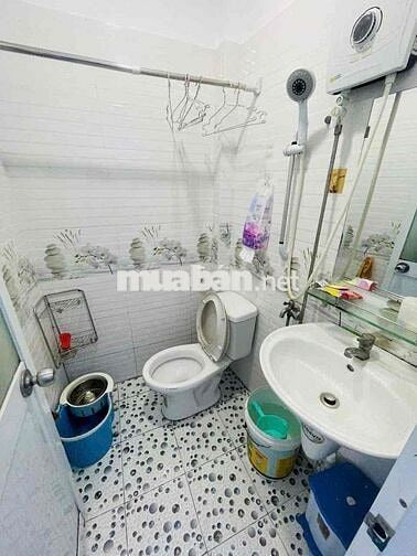 Bán Nhà 3x7. hẻm đẹp. 2phòng. ban công. p14. chỉ 2.38tỷ