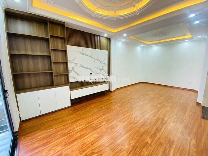 Bán nhà Riêng 35m2 x 5 tầng Yên Ngưu, Tam Hiệp, Thanh Trì, 6,3 tỷ
