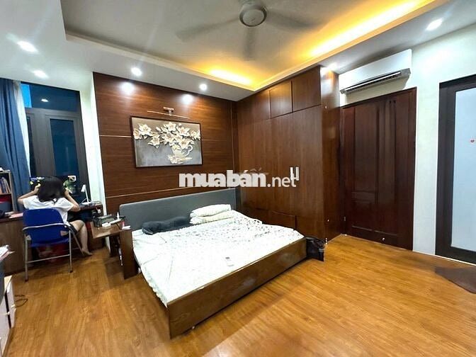 CÁCH PHỐ CHỈ 10M – NHÀ 6 TẦNG THANG MÁY –  Tây Sơn - TRUNG TÂM ĐỐNG ĐA