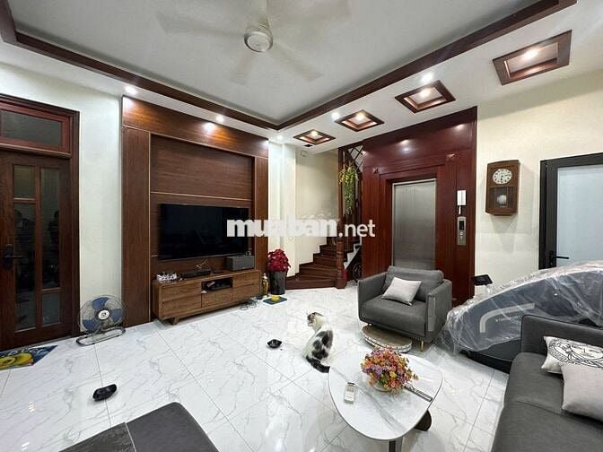 CÁCH PHỐ CHỈ 10M – NHÀ 6 TẦNG THANG MÁY –  Tây Sơn - TRUNG TÂM ĐỐNG ĐA