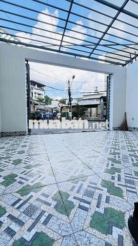 MẶT TIỀN KINH DOANH Ngang  5.5  – 3 TẦNG NHÀ HOÀN CÔNG – PHƯỜNG DĨ AN