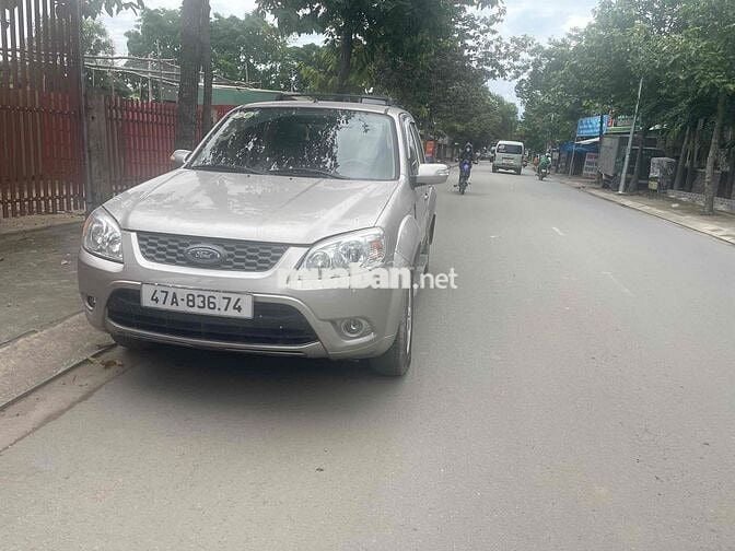 Ford Escape 2013 - std bản 2.3 . xlt