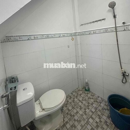 NHÀ NGỘP ( 450TR CAM KẾT KHÔNG PHÁT SINH ) ĐỨC HÒA LONG AN KẾ CẦU LỚN