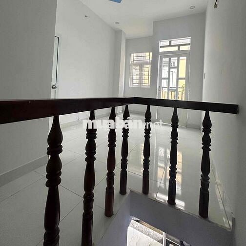 NHÀ NGỘP ( 450TR CAM KẾT KHÔNG PHÁT SINH ) ĐỨC HÒA LONG AN KẾ CẦU LỚN