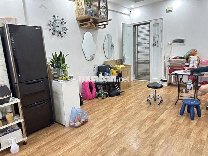 Siêu hiếm: Chung cư Nam Trung Yên 50m², lô góc 2 ngủ, giá chỉ 4.25 tỷ