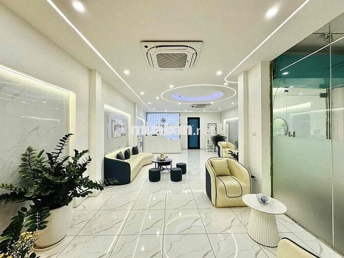 Nhà mới 100mx7 tầng tại phố Nguyễn Ngọc Nại
