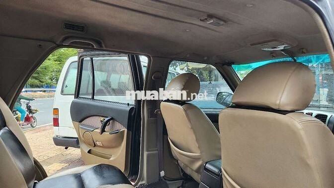 Kiểu dáng Toyota Prado siêu rộng giá rẻ