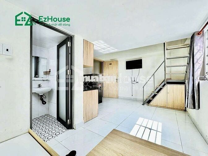 DUPLEX CAO CẤP - GÁC CAO - PHÒNG LỚN - GẦN SÁT ĐẠI HỌC VĂN HIẾN