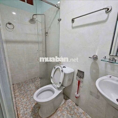Nhà trệt 2 lầu 3pn 3 vs hẻm xe hơi
