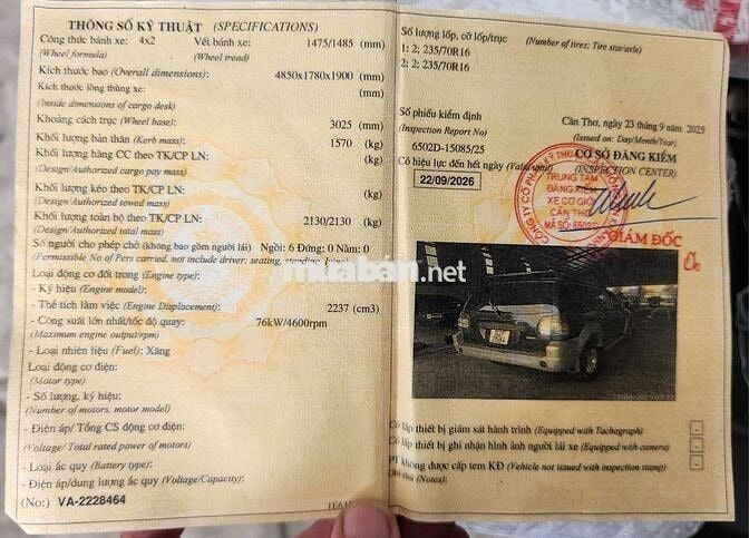 Kiểu dáng Toyota Prado siêu rộng giá rẻ