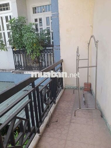 Cho thuê nhà 4 tầng 5pn5w đường 7m giá 13tr
