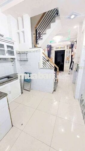 Nhà trệt 2 lầu 3pn 3 vs hẻm xe hơi