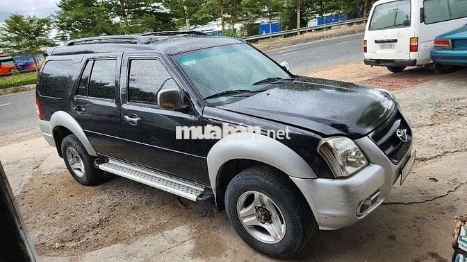 Kiểu dáng Toyota Prado siêu rộng giá rẻ