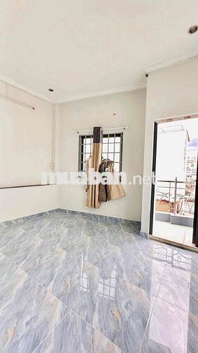 Nhà khu vip P10 . Q8 DT 4x7. nở 7m .2 lầu sân thượng .5 P .4 tolet