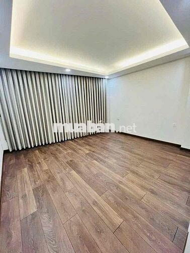 SIÊU PHẨM ĐƯỜNG HOA - 58D Hoa Hồng, Phường 2, Phú Nhuận