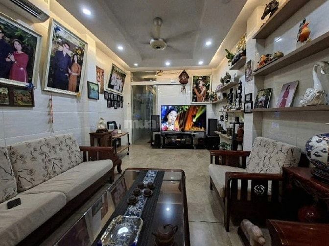 Bán nhà mặt phố Vĩnh Hưng, DT 75 m2, 6 tầng thang máy, ở & KD luôn