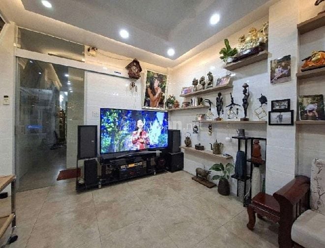 Bán nhà mặt phố Vĩnh Hưng, DT 75 m2, 6 tầng thang máy, ở & KD luôn
