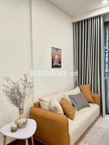 Cho thuê Căn hộ khu VIP, 1 ngủ +, bến xe buýt , riêng tư, nội thất 5*