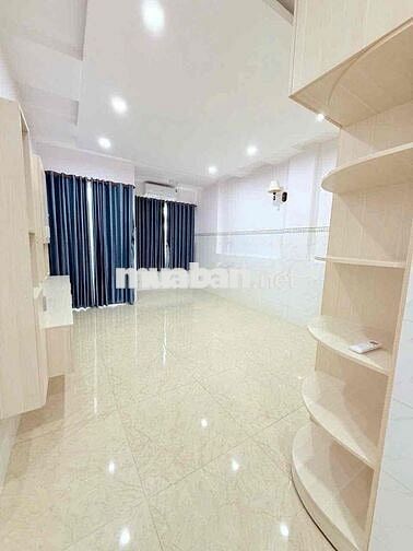 NHÀ NGUYÊN CĂN SẴN MÁY LẠNH + 4PN + NGAY HOÀNG DIỆU 2 THỦ ĐỨC