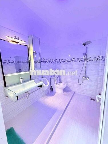 NHÀ NGUYÊN CĂN SẴN MÁY LẠNH + 4PN + NGAY HOÀNG DIỆU 2 THỦ ĐỨC