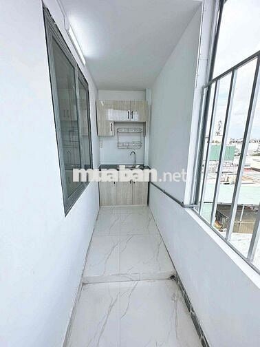 SIÊU PHẨM CĂN HỘ STUDIO TÁCH BẾP CÓ BAN CÔNG NỘI THẤT CƠ BẢN