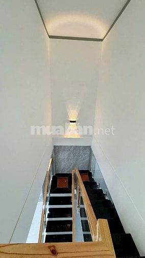 SỞ HỮU CĂN NHÀ DIỆN TÍCH SỬ DỤNG ĐẾN 180M2 GIÁ CHỈ 2 TỶ 150 √