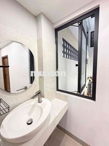 CĂN HỘ 1 PHÒNG NGỦ RIÊNG CAO CẤP CÓ THANG MÁY BẢO VỆ