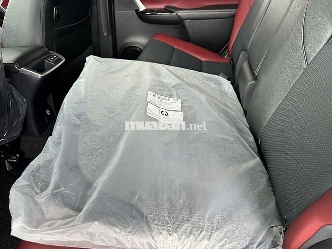 Toyota Fortuner Legender 2025 - 10 km