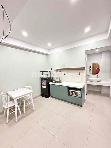CĂN HỘ 1 PHÒNG NGỦ RIÊNG CAO CẤP CÓ THANG MÁY BẢO VỆ