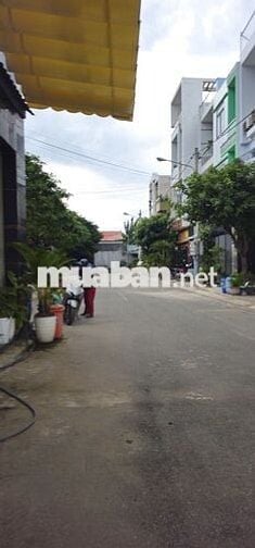 Chính chủ bán nhà 2 tầng, hẻm xe tải Đông Hòa, Dĩ An