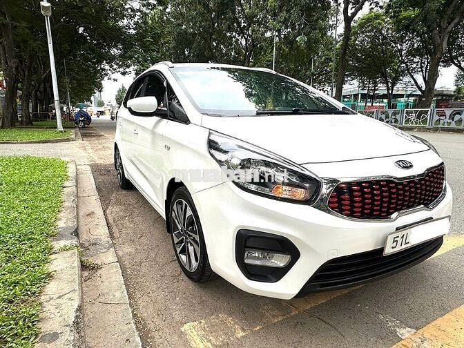 Bán xe Rondo 2020 bản full, xe cực đẹp, giá rẻ
