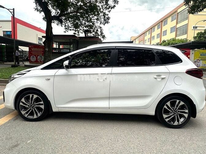 Bán xe Rondo 2020 bản full, xe cực đẹp, giá rẻ