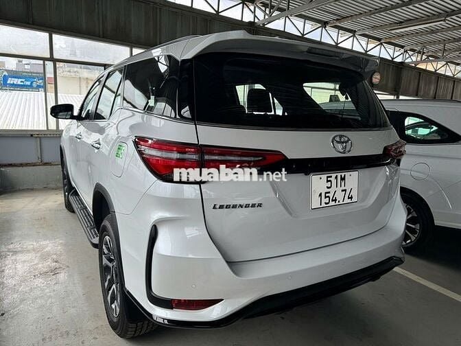 Toyota Fortuner Legender 2025 - 10 km