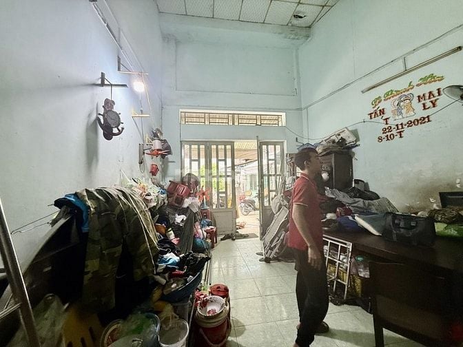 HXH Sát MT Metro Trường Chinh 84.6m2 4PN Không QH, Nở hậu 6.8M 