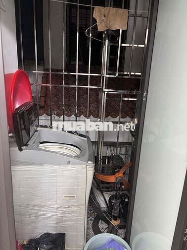MÌNH CẦN TÌM 1 BẠN Ở GHÉP NỮ. HIỆN TẠI PHÒNG CÓ 1 NGƯỜI GIÁ 3TR9 Ạ