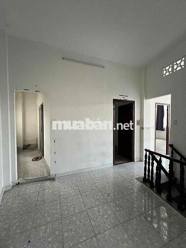 Nhà nguyên căn 157m 7,5m x21 nở hậu 9.5 1 lầu cách ngã 5 vl 100 m