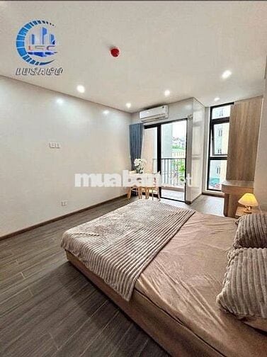 CHO THUÊ STUDIO BAN CÔNG LỚN RỘNG NGAY MỄ TRÌ, KEANG NAM FULL NỘI THẤT