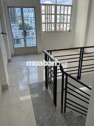 Cho thuê nhà mặt tiền Nguyễn thị Thập, gần chơTân Mỹ , khu vực sầm uất